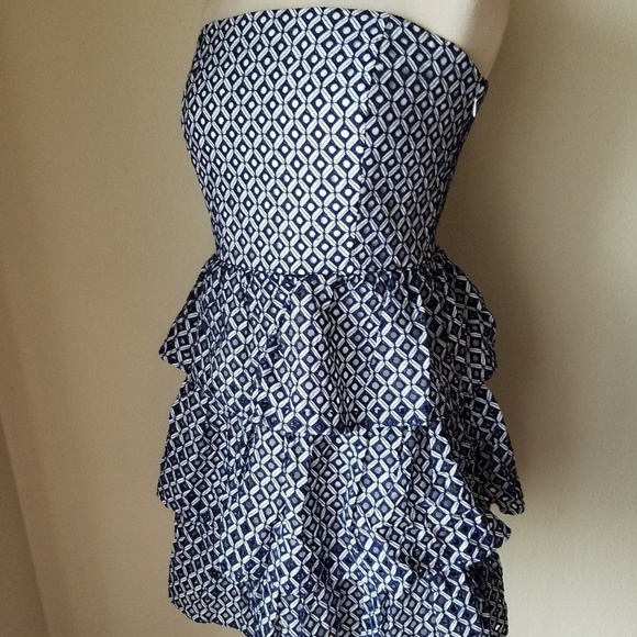 NWT White House Black Market Strapless Tier Dress - Picture 4 of 8